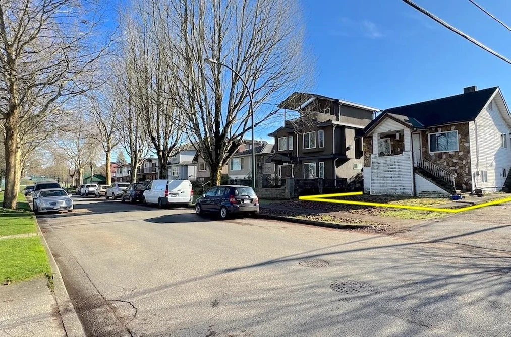3006 E 25TH AVENUE, Vancouver BC V5R 1J4, Vancouver BC — Residential for Sale - Photo 2