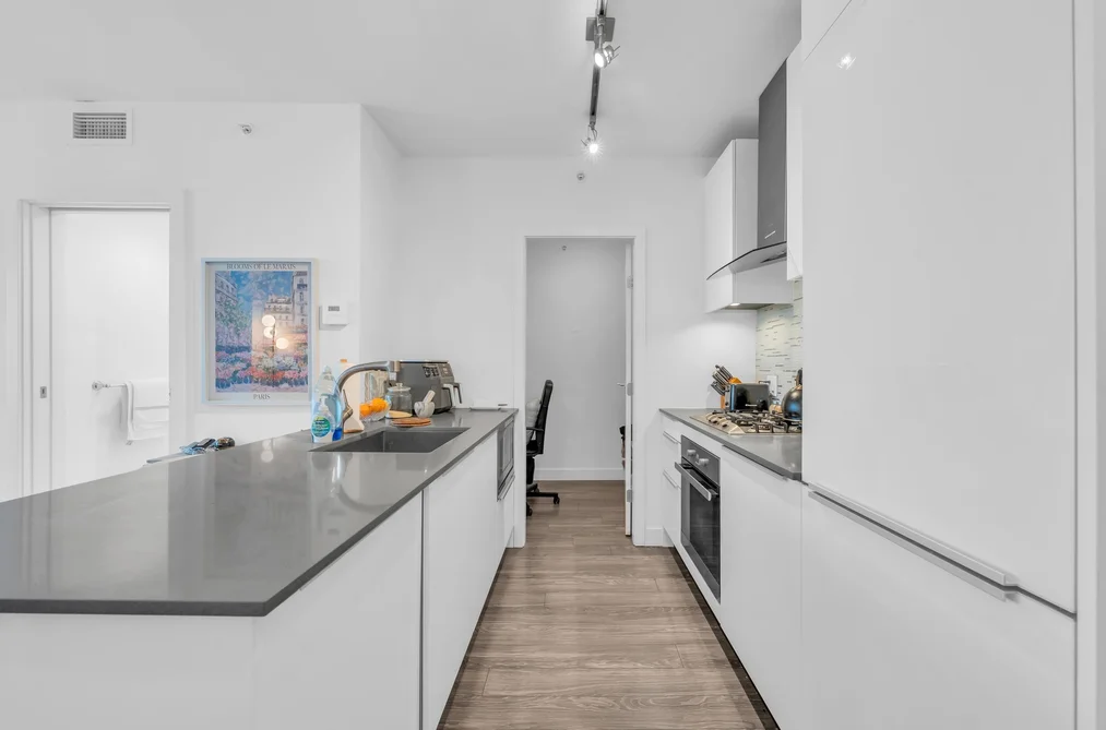 3007 - 1283 Howe Street, Vancouver, BC - MLS: R3180029 - Photo 3