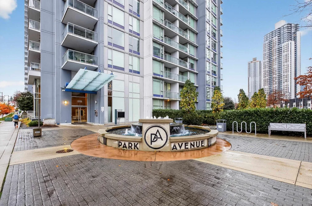 Condo for sale at 3008 13696 100 Avenue Surrey British Columbia - MLS: R3108380