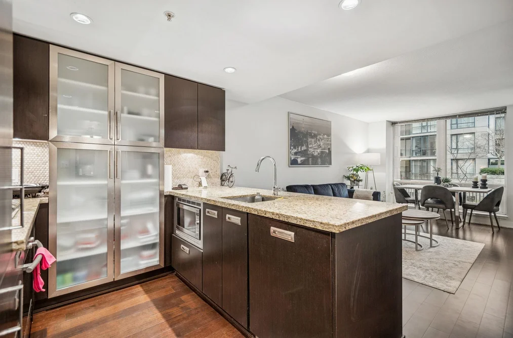 301 1055 RICHARDS STREET, Vancouver BC V6B 0C2, Vancouver BC — Residential for Sale - Photo 4