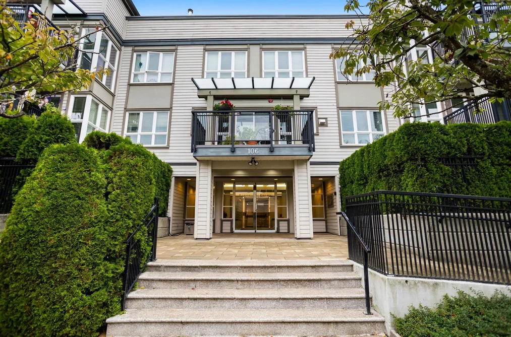 301 106 W KINGS ROAD, North Vancouver BC V7N 2L8, North Vancouver BC — Residential for Sale - Photo 4