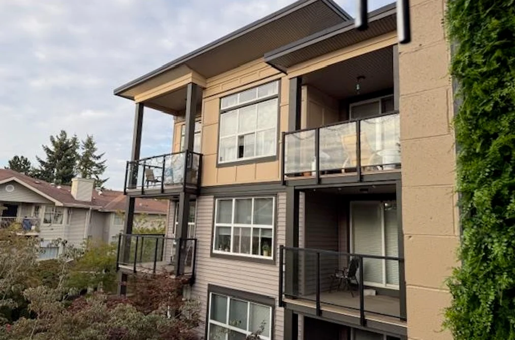 Condo for sale at 301 10707 139 Street Surrey British Columbia - MLS: R3047987