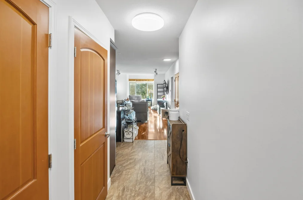 301 11887 BURNETT STREET, Maple Ridge BC V2X 6P6, Maple Ridge BC — Residential for Sale - Photo 2