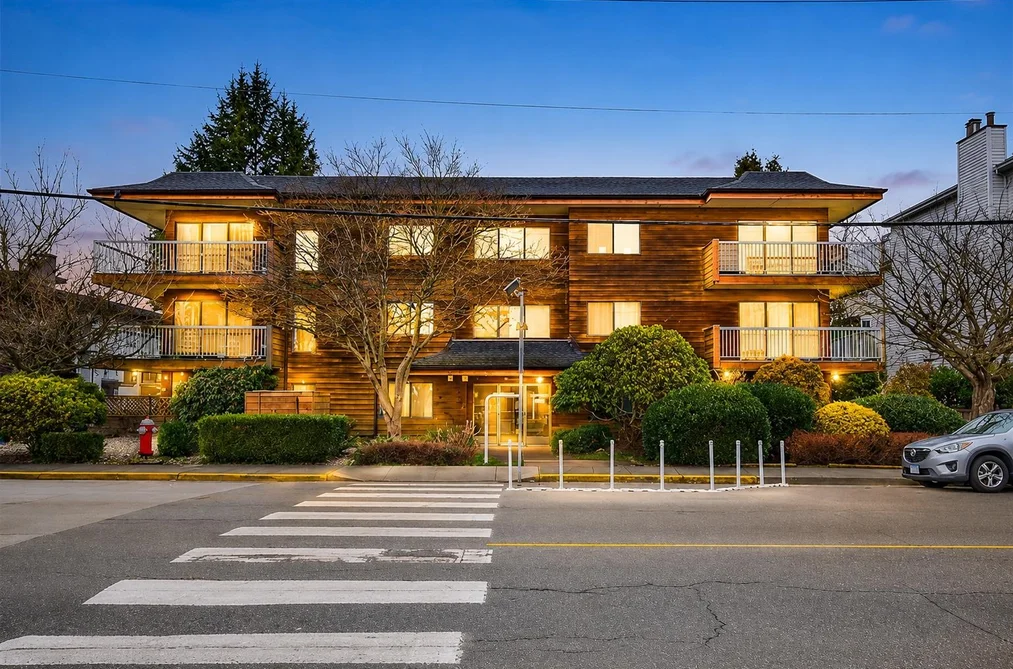Condo for sale at 301 11957 223 Street Maple Ridge British Columbia - MLS: R3151096