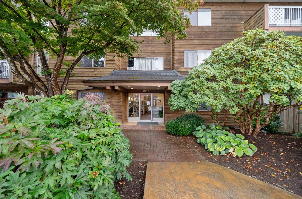 301 11957 223 STREET, Maple Ridge BC V2X 5Y4, Maple Ridge BC — Residential for Sale - Photo 3