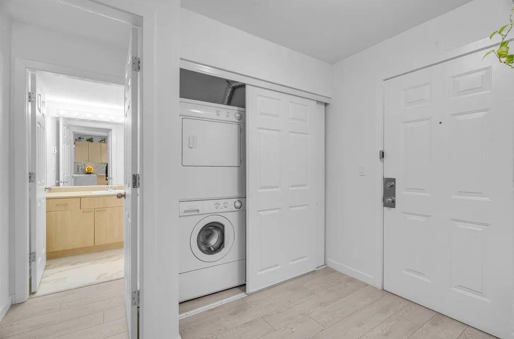 301 12083 92A AVENUE, Surrey BC V3V 8C8, Surrey BC — Residential for Sale - Photo 4