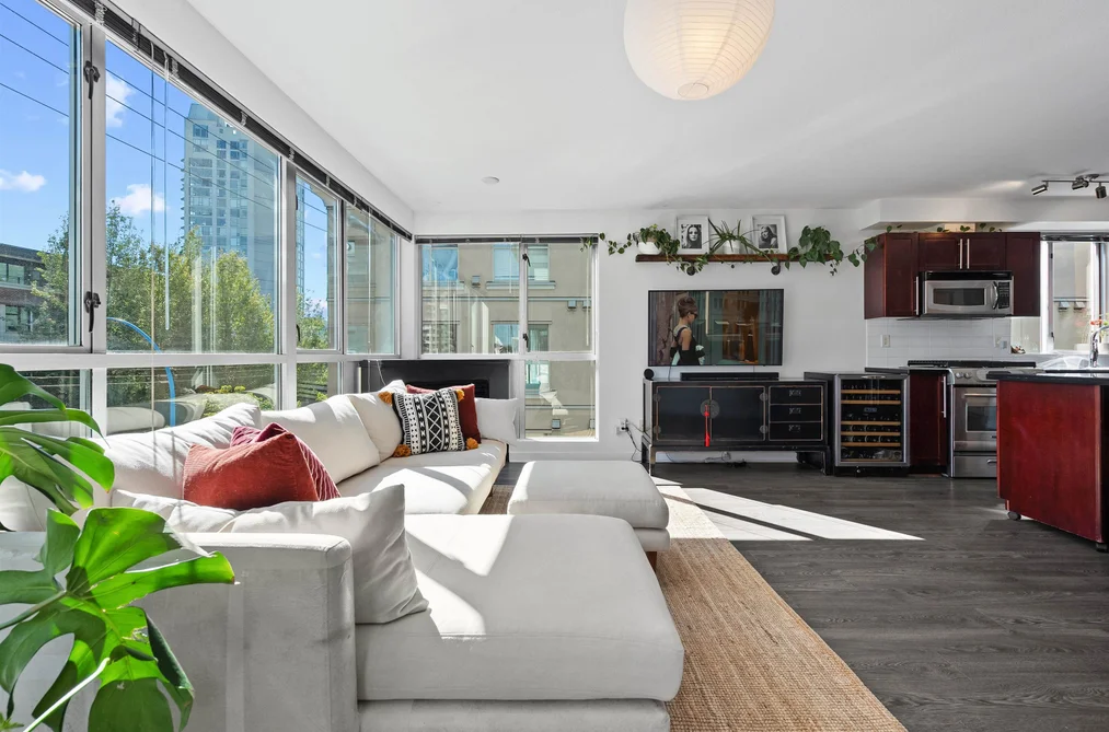 301 122 E 3RD STREET, North Vancouver BC V7L 1E6, North Vancouver BC — Residential for Sale — Photo 16 of 32