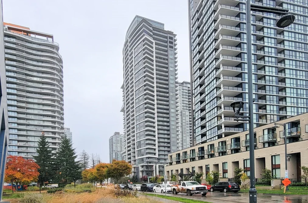 Condo for sale at 301 13308 Central Avenue Surrey British Columbia - MLS: R3064155