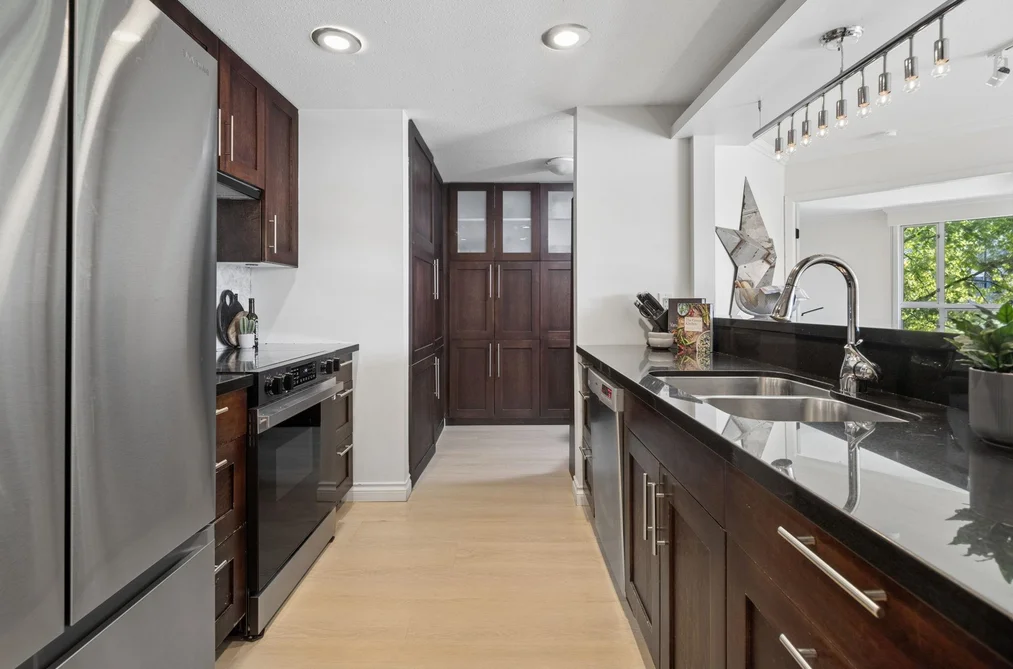 301 1502 ISLAND PARK WALK, Vancouver BC V6H 3Z8, Vancouver BC — Residential for Sale — Photo 13 of 37