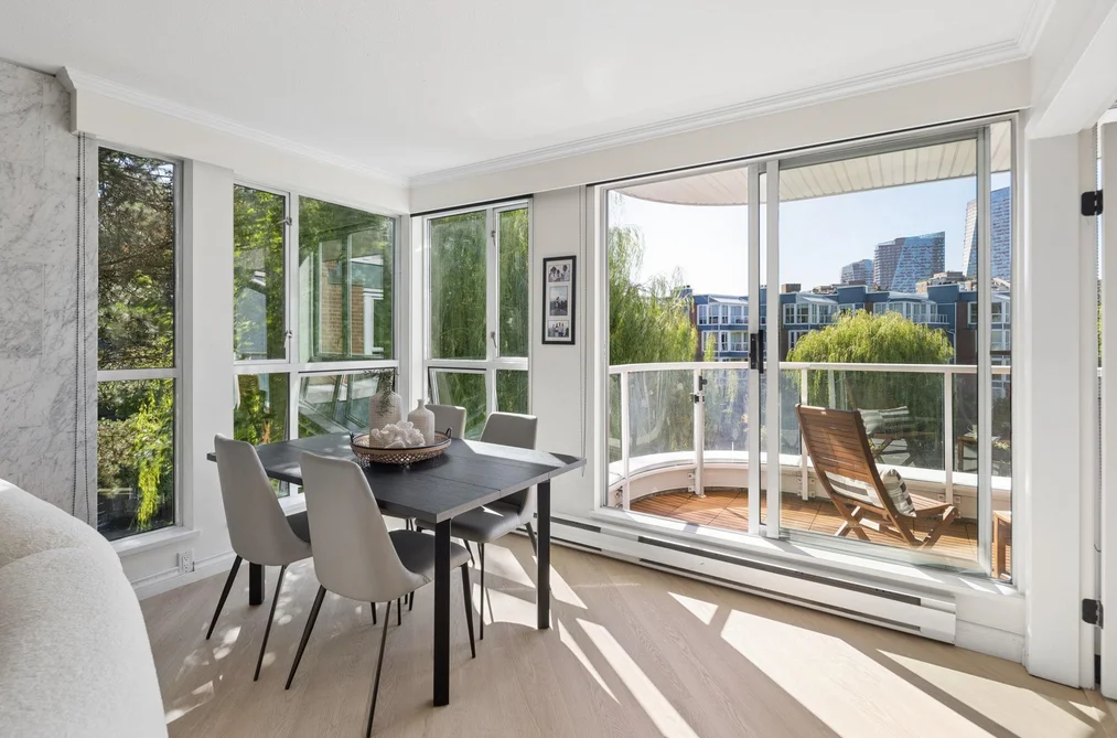 301 1502 ISLAND PARK WALK, Vancouver BC V6H 3Z8, Vancouver BC — Residential for Sale — Photo 3 of 37