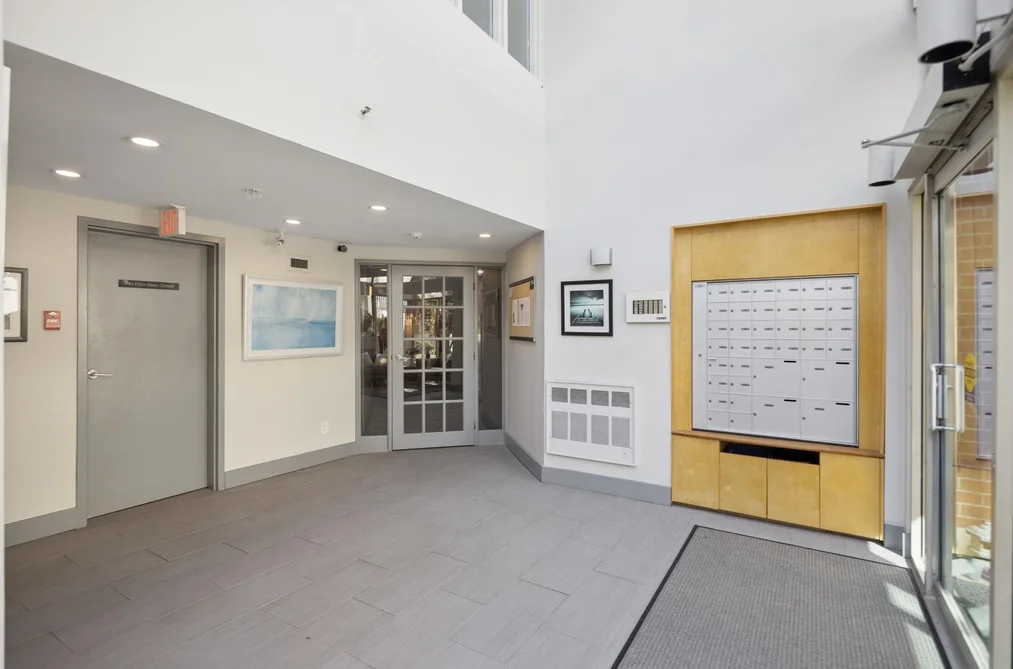 301 1502 ISLAND PARK WALK, Vancouver BC V6H 3Z8, Vancouver BC — Residential for Sale — Photo 32 of 37