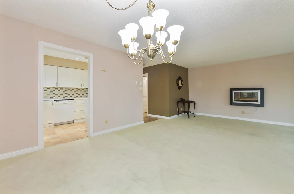 301 15317 THRIFT AVENUE, White Rock BC V4B 2L4, White Rock BC — Residential for Sale - Photo 4