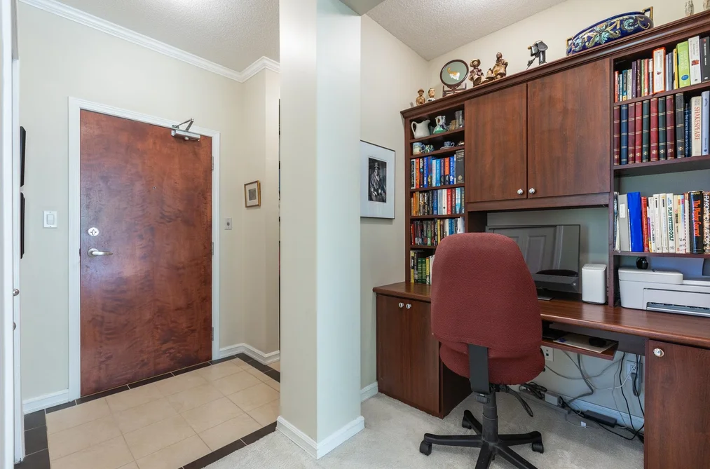 301 1580 MARTIN STREET, White Rock BC V4B 5M3, White Rock BC — Residential for Sale — Photo 30 of 40