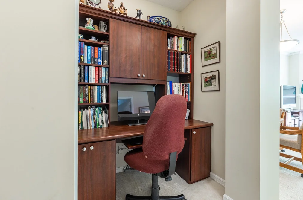 301 1580 MARTIN STREET, White Rock BC V4B 5M3, White Rock BC — Residential for Sale — Photo 31 of 40