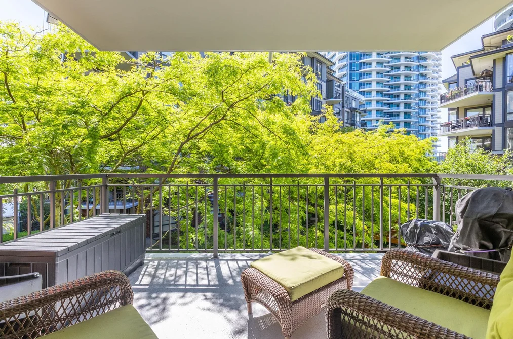 301 1580 MARTIN STREET, White Rock BC V4B 5M3, White Rock BC — Residential for Sale — Photo 34 of 40