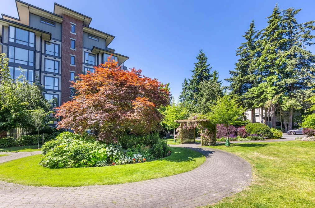 301 1580 MARTIN STREET, White Rock BC V4B 5M3, White Rock BC — Residential for Sale — Photo 39 of 40