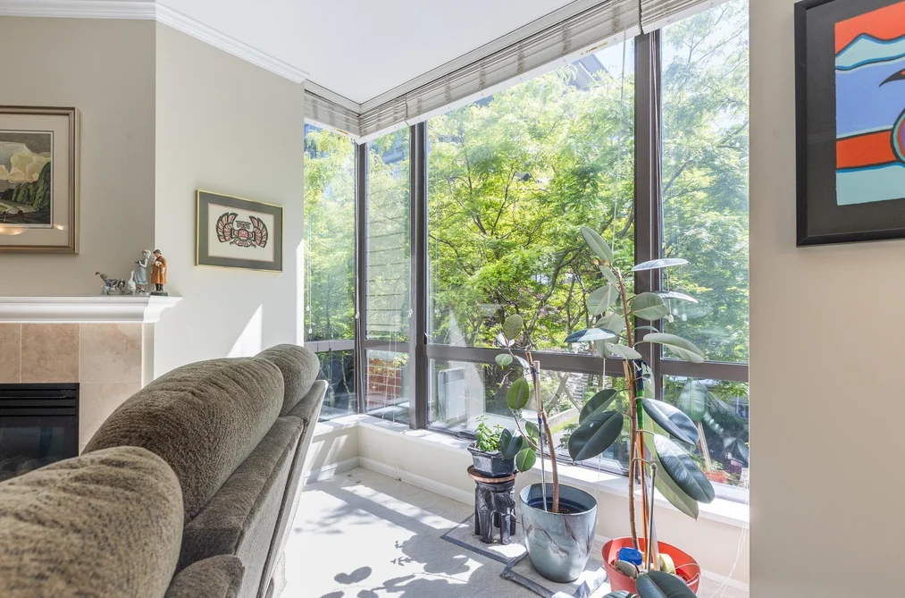 301 1580 MARTIN STREET, White Rock BC V4B 5M3, White Rock BC — Residential for Sale — Photo 6 of 40