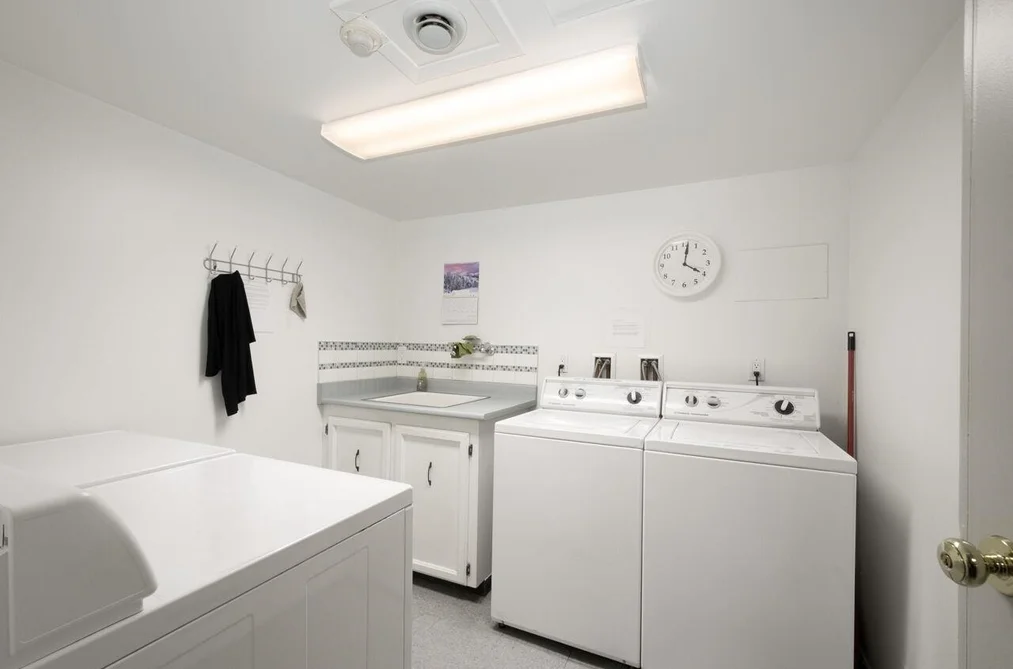 301 1696 W 10TH AVENUE, Vancouver BC V6J 2A1, Vancouver BC — Residential for Sale — Photo 32 of 39