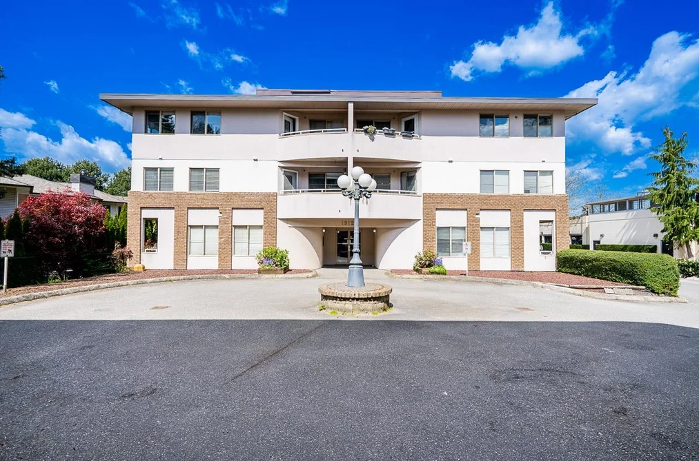 Condo for sale at 301 19128 Ford Road Pitt Meadows British Columbia - MLS: R3116741