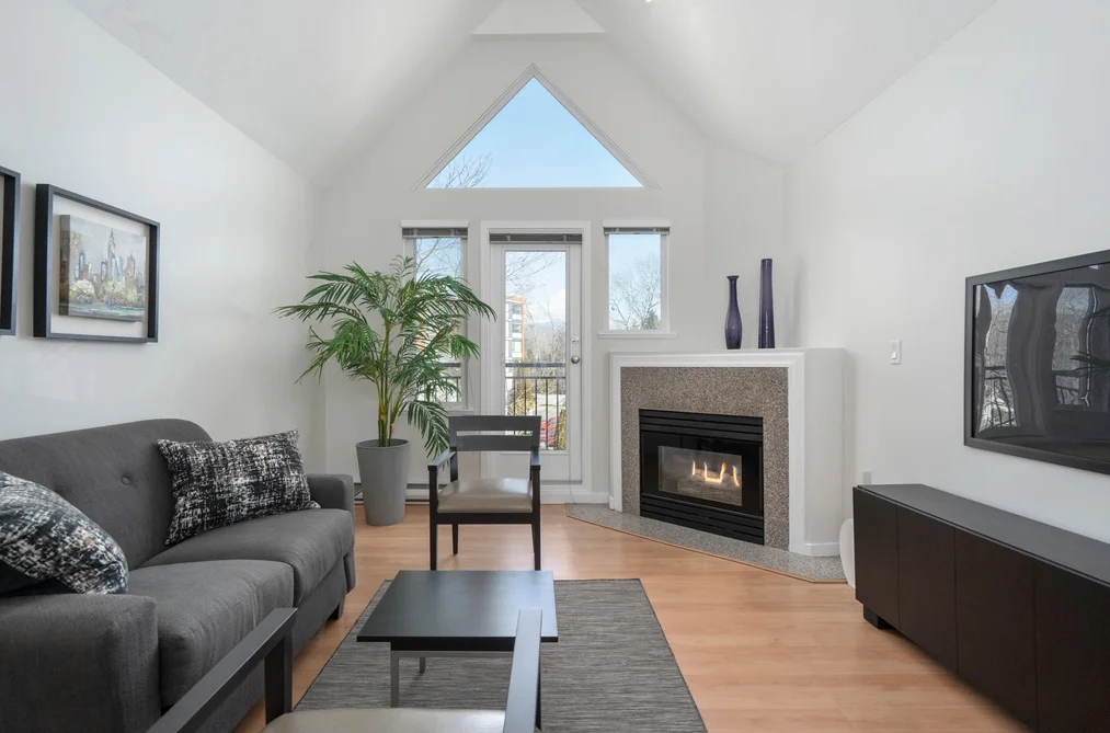 Condo for sale at 301 1928 E 11th Avenue Vancouver British Columbia - MLS: R3166644