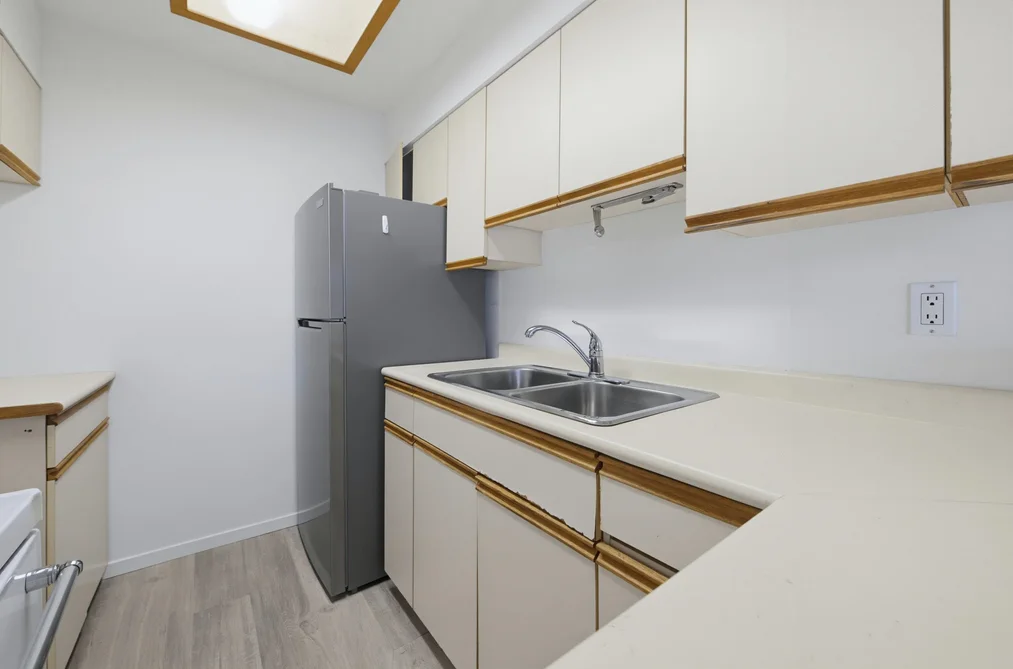 301 2125 W 2ND AVENUE, Vancouver BC V6K 1H7, Vancouver BC — Residential for Sale — Photo 15 of 35