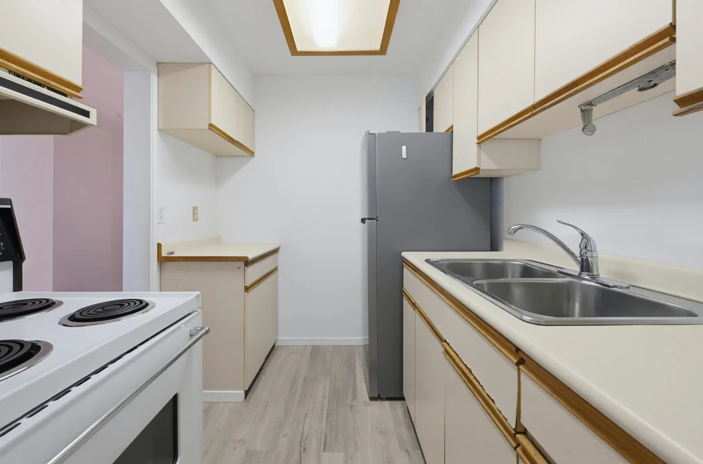 301 2125 W 2ND AVENUE, Vancouver BC V6K 1H7, Vancouver BC — Residential for Sale — Photo 16 of 35