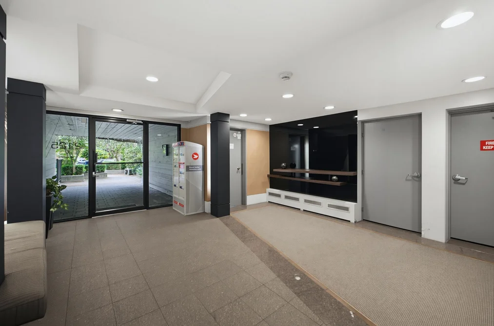301 2125 W 2ND AVENUE, Vancouver BC V6K 1H7, Vancouver BC — Residential for Sale — Photo 31 of 35