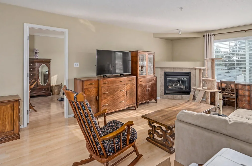 301 2350 WESTERLY STREET, Abbotsford BC V2T 6T7, Abbotsford BC — Residential for Sale - Photo 3