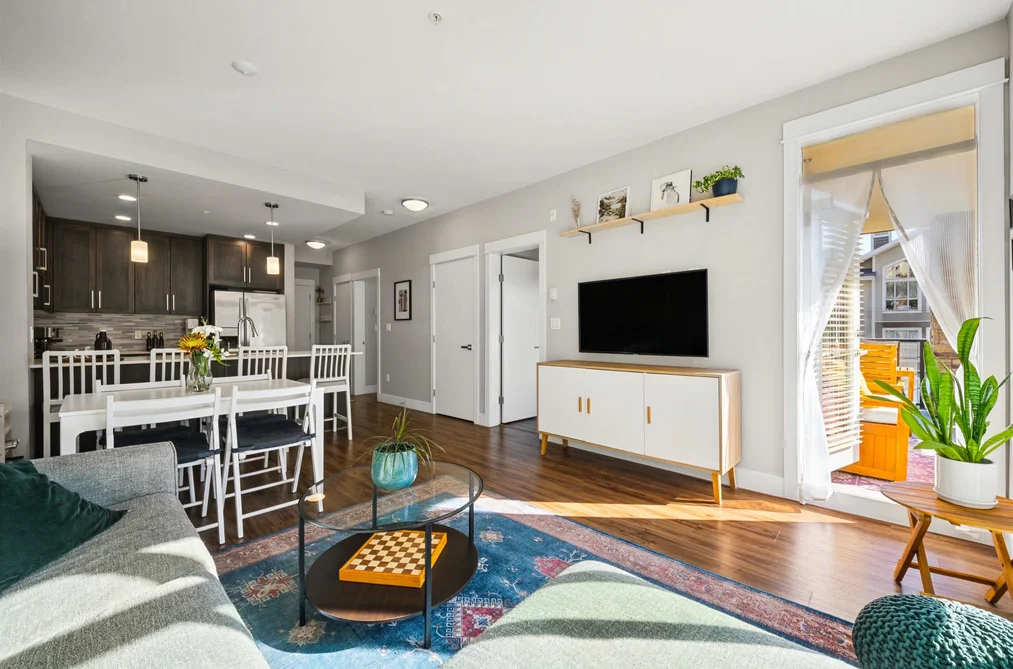 2465 Wilson Ave Unit 301, Port Coquitlam, BC - MLS: R3167887