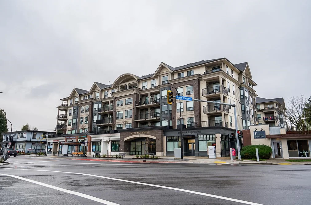 301 2493 MONTROSE AVENUE, Abbotsford BC V2S 3T2, Abbotsford BC — Residential for Sale - Photo 3