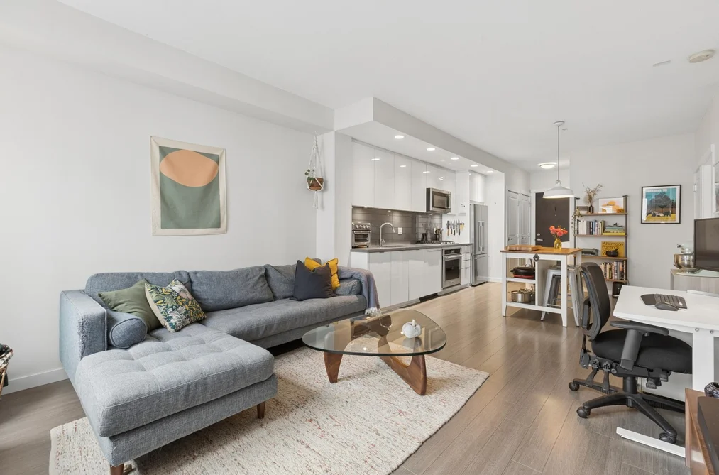 301-277 W 1st Street, North Vancouver, BC - Condo for Sale - Photo 1 of 27