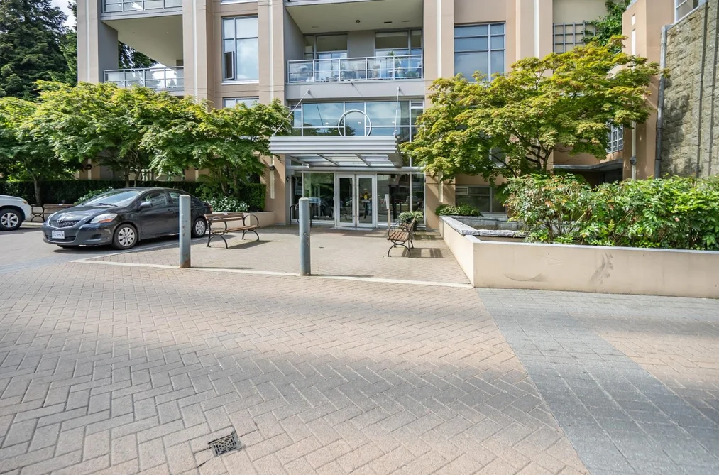 301 280 ROSS DRIVE, New Westminster BC V3L 0C2, New Westminster BC — Residential for Sale - Photo 2