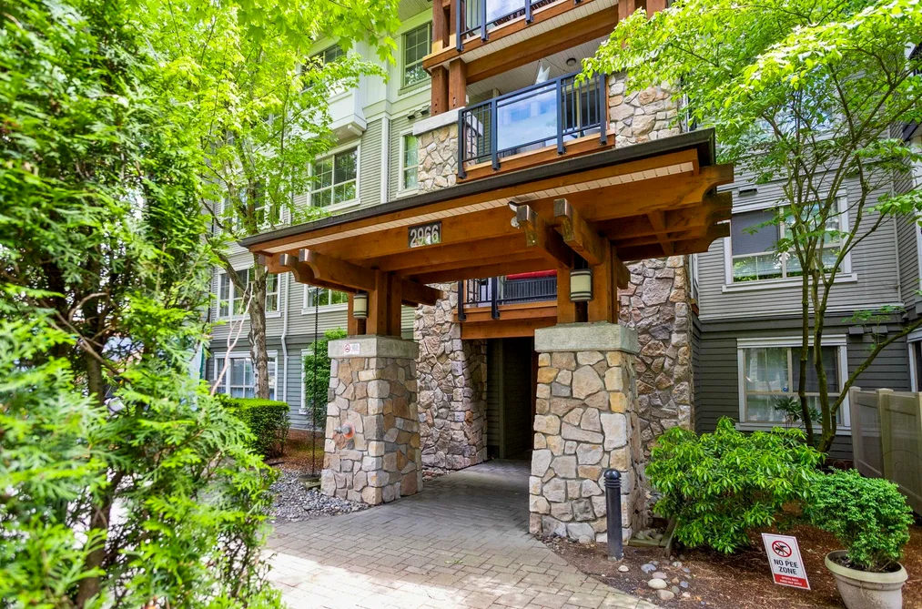 301 2966 SILVER SPRINGS BOULEVARD, Coquitlam BC V3E 3S1, Coquitlam BC — Residential for Sale - Photo 2