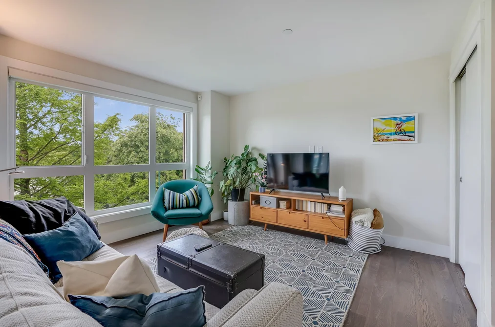 301 - 3028 Arbutus Street, Vancouver, BC - MLS: R3134230 - Photo 5 301 - 3028 Arbutus Street, Vancouver, BC - MLS: R3134230 - Photo 5