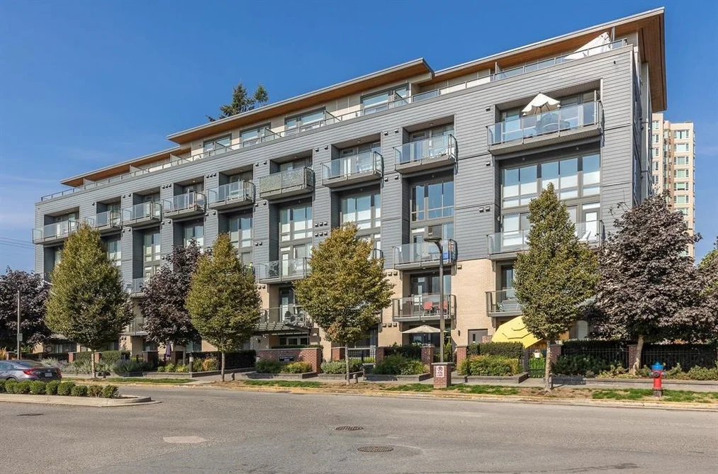 301 3090 GLADWIN ROAD, Abbotsford BC V2T 0G2, Abbotsford BC — Residential for Sale - Photo 2