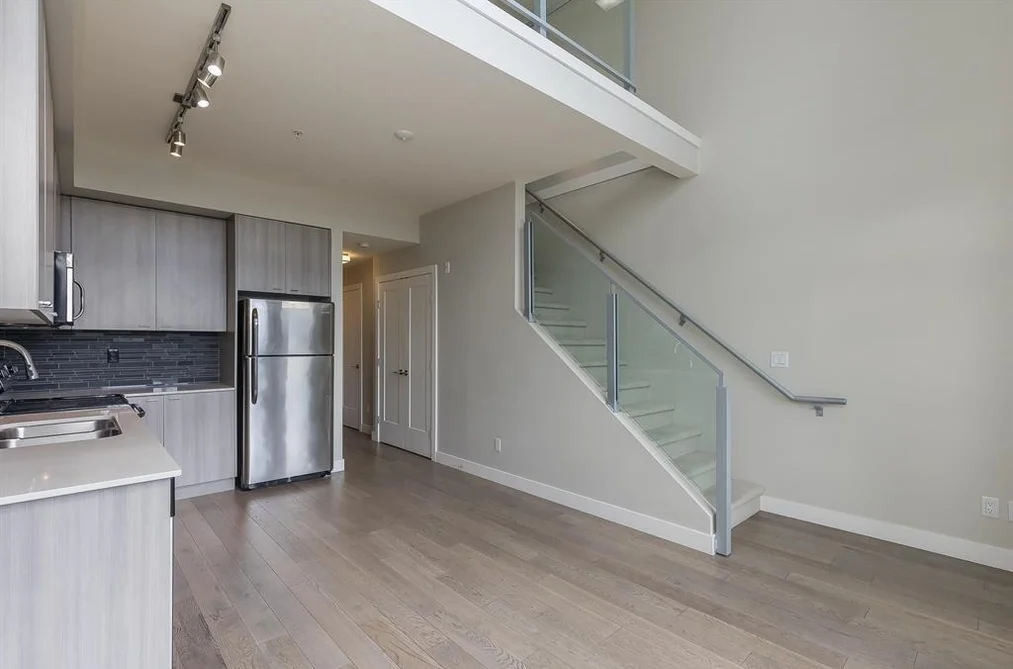 301 3090 GLADWIN ROAD, Abbotsford BC V2T 0G2, Abbotsford BC — Residential for Sale - Photo 6
