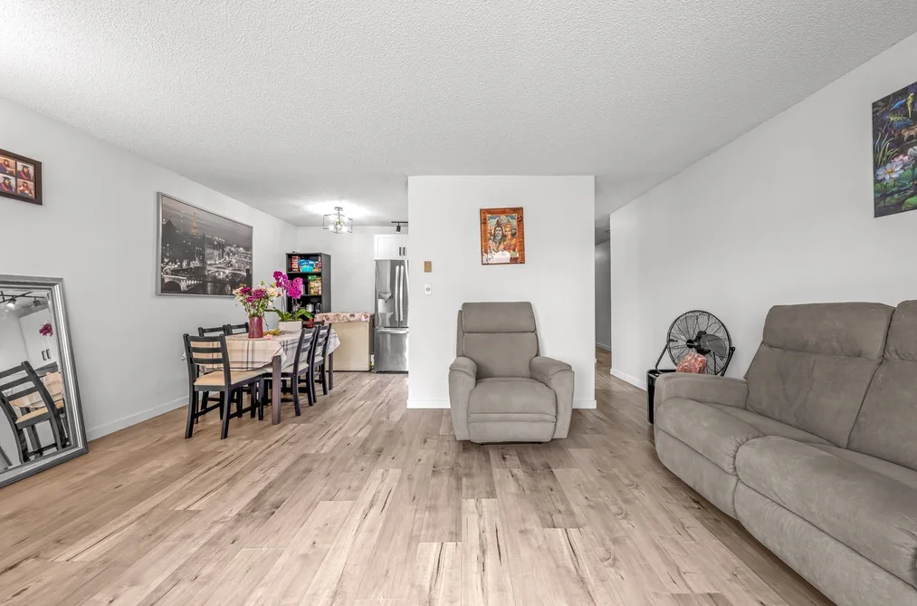 301 315 TENTH STREET, New Westminster BC V3M 3Y2, New Westminster BC — Residential for Sale - Photo 7