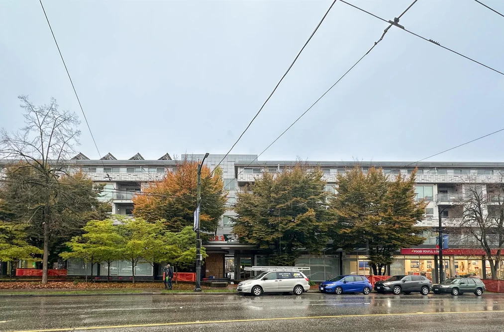 Condo for sale at 301 3333 Main Street Vancouver British Columbia - MLS: R3093576