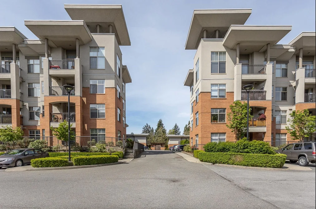 Condo for sale at 301 33546 Holland Avenue Abbotsford British Columbia - MLS: R3123931