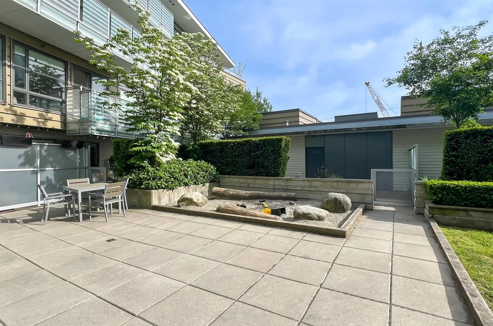 301 301 SAWMILL CRESCENT, Vancouver BC V5S 0C7, Vancouver BC — Residential for Sale — Photo 10 of 11