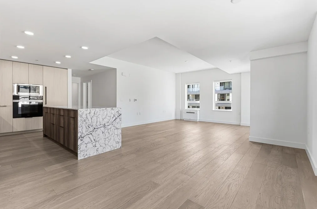 Condo for sale at 301 3590 W 39th Avenue Vancouver British Columbia - MLS: R3103650