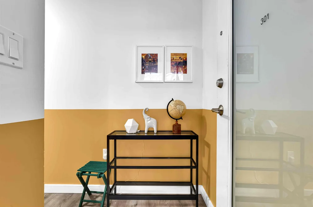 301 370 CARRALL STREET, Vancouver BC V6B 2J3, Vancouver BC — Residential for Sale - Photo 2