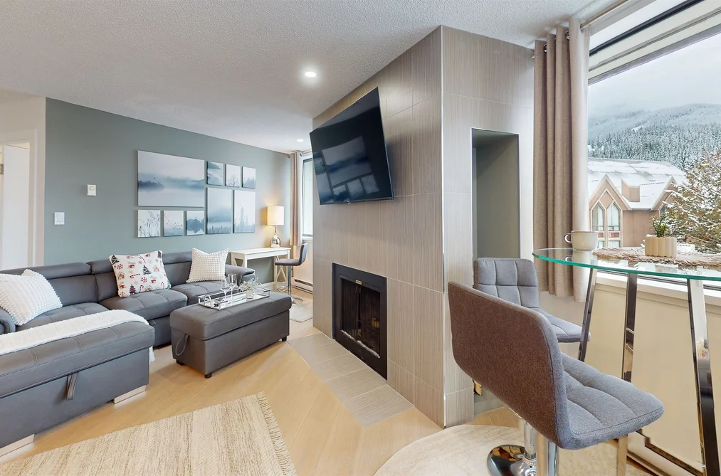 301 4111 GOLFERS APPROACH, Whistler BC V8E 1A4, Whistler BC — Residential for Sale - Photo 2