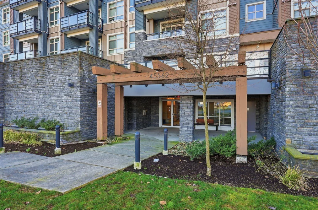 301 45562 AIRPORT ROAD, Chilliwack BC V2P 0J8, Chilliwack BC — Residential for Sale - Photo 3