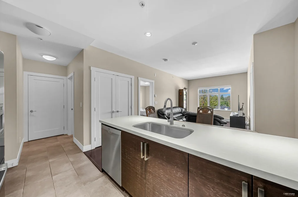 301 4710 HASTINGS STREET, Burnaby BC V5C 2K7, Burnaby BC — Residential for Sale - Photo 6
