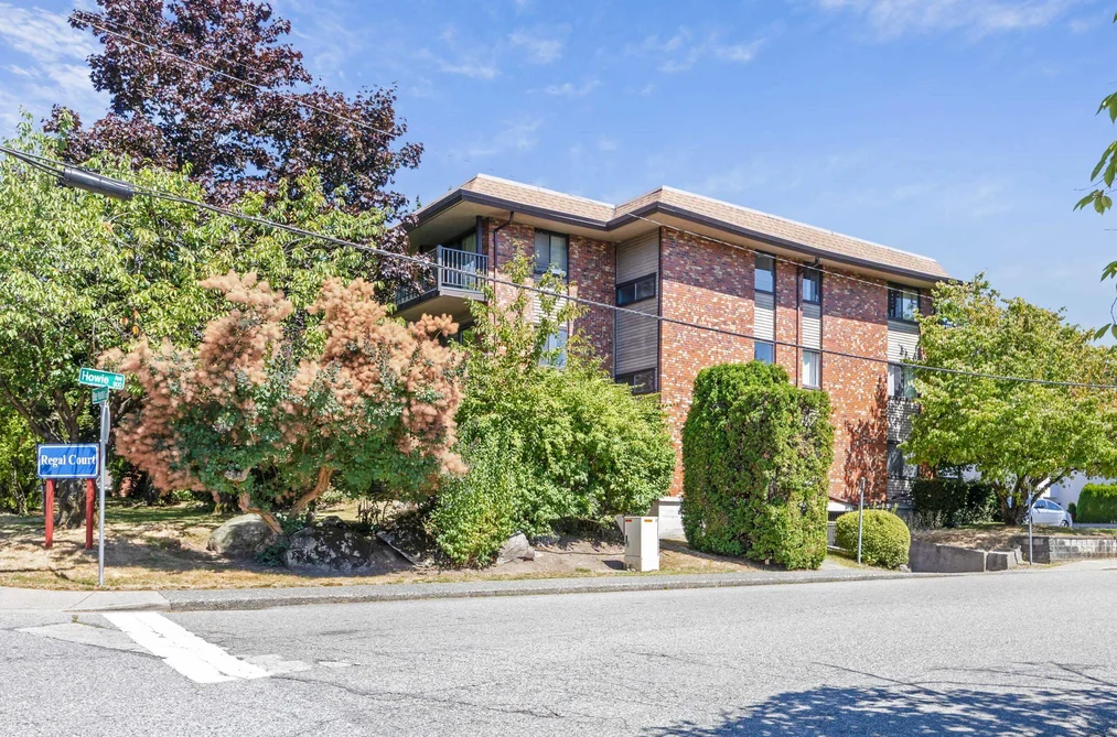 Condo for sale at 301 535 Blue Mountain Street Coquitlam British Columbia - MLS: R3155142