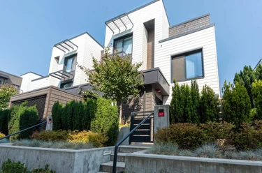 606 Foster Ave Unit 301, Coquitlam, BC - MLS: R3156391
