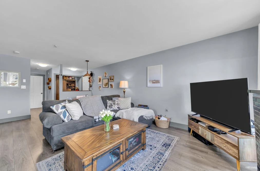 301 6390 196 STREET, Langley BC V2Y 1J2, Langley BC — Residential for Sale - Photo 4