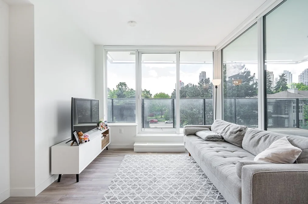 Condo for sale at 301 6699 Dunblane Avenue Burnaby British Columbia - MLS: R3125540
