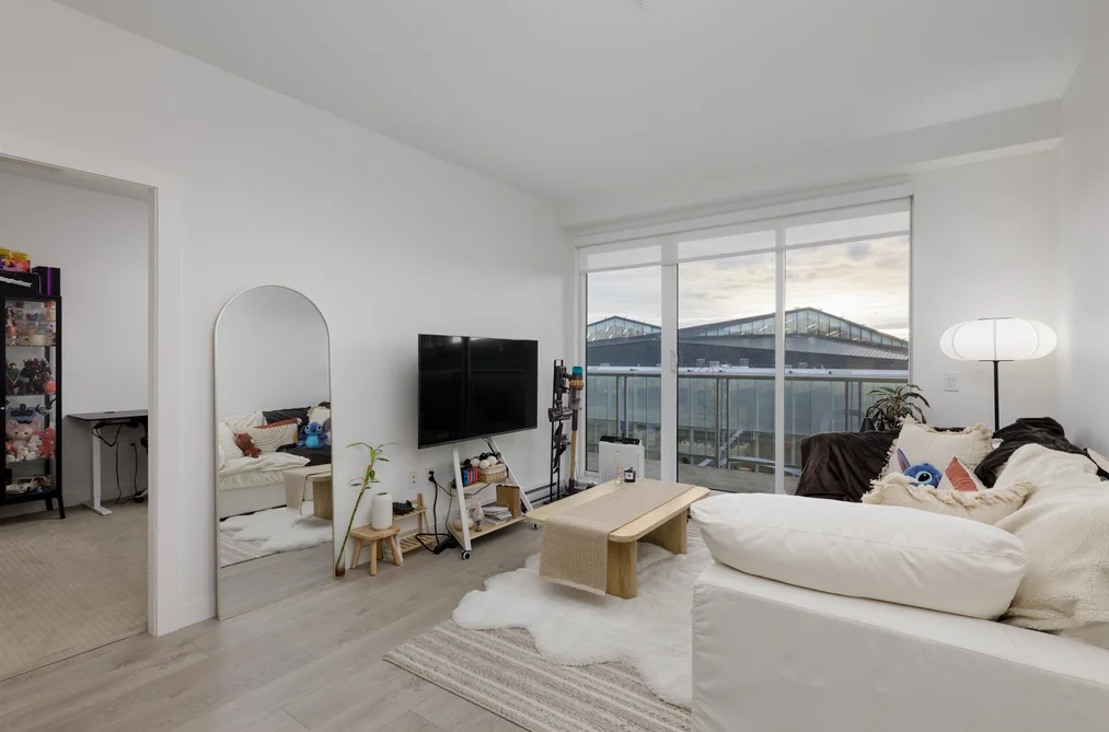 Condo for sale at 301 7788 18th Street Burnaby British Columbia - MLS: R3090636